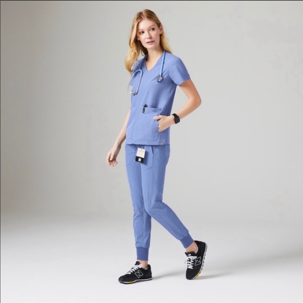 Big sky scrub set xs